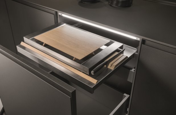 AK 08 in Fenix Biombo Doha by Arrital - european kitchen cabinets, contemporary kitchen, modern kitchen cabinets, modular kitchen, kitchen Chicago, black kitchen, arrital cabinets chicago, dining furniture, urban interior, italian, modern design, ak project arrital, italian cabinets, minimalistic kitchen