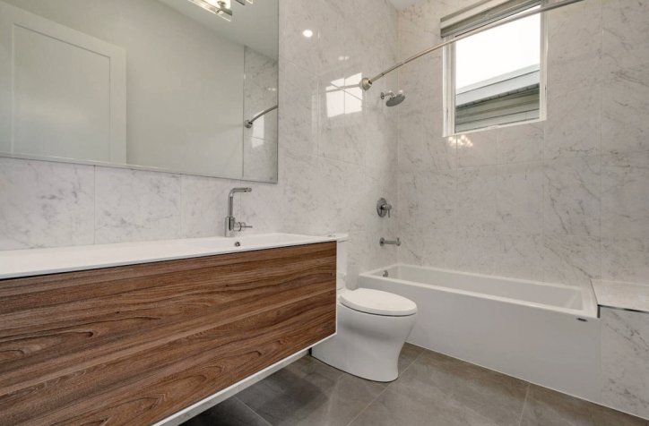  Chicago | West Town Single Family Home by Arrital - Kitchen - Arrital AK_Project Laminates 
Bathroom - Stocco Model Profilo