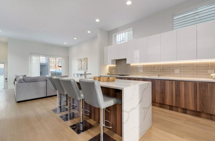  Chicago | West Town Single Family Home by Arrital - Kitchen - Arrital AK_Project Laminates 
Bathroom - Stocco Model Profilo