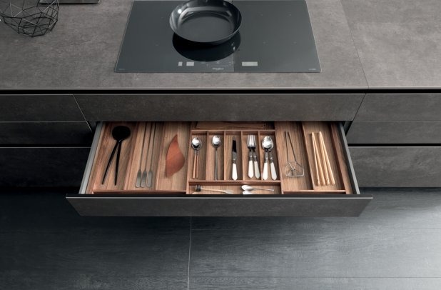 Moka by Pedini - modern kitchen, modern european kitchen, Pedini, minimalistic kitchen, Moka, chicago kitchen cabinets, european kitchen, italian kitchen