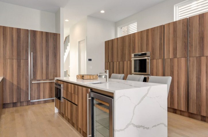  Chicago | West Town Single Family Home by Arrital - Kitchen - Arrital AK_Project Laminates 
Bathroom - Stocco Model Profilo